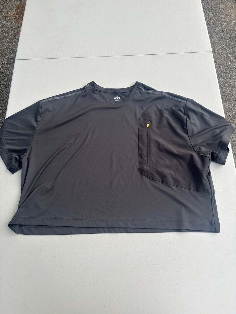 Under Armour Terrain Short Sleeve T-Shirt Gray Pocket Large